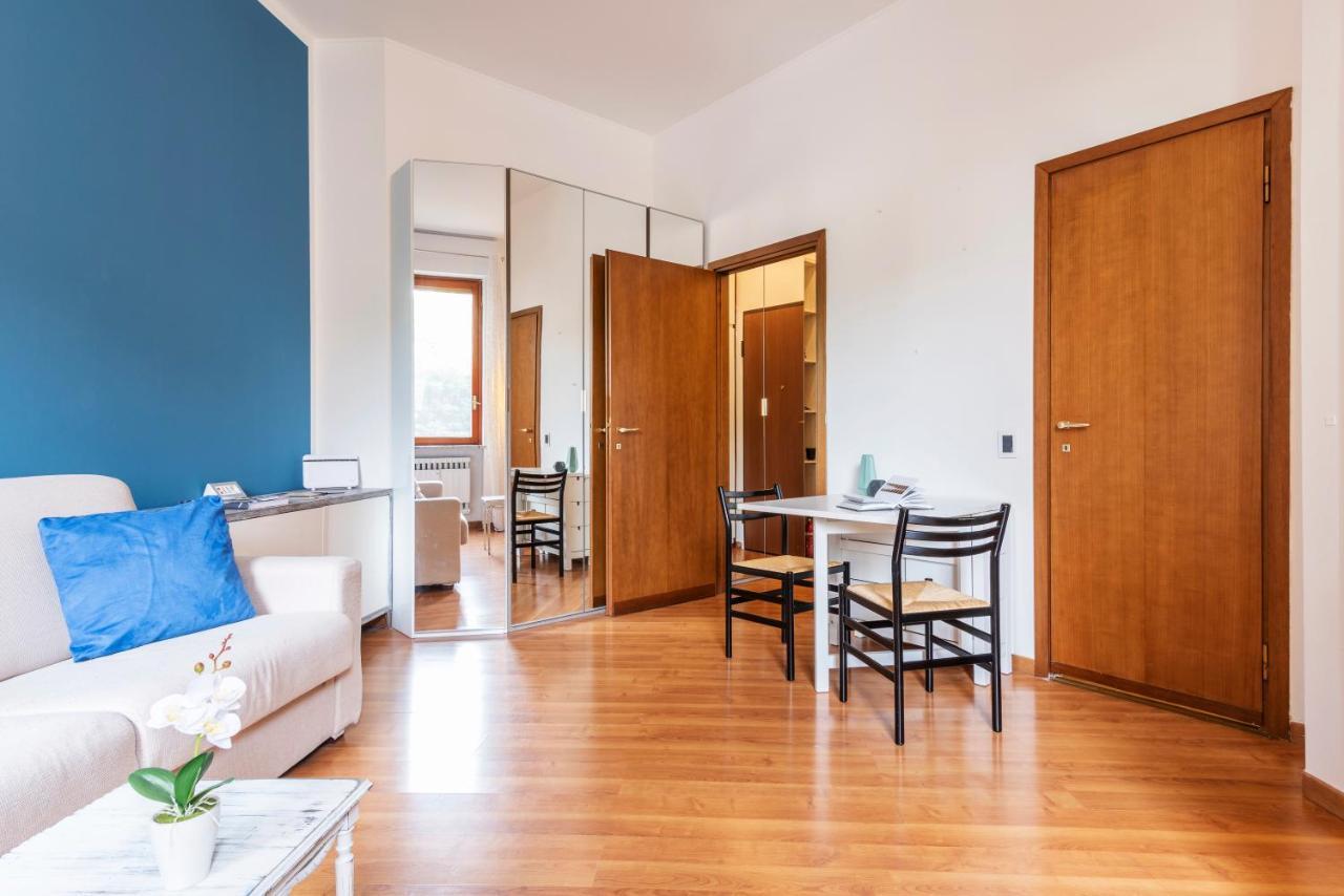 Casa Blu Flexyrent Apartment Wifi - No Ac Milan Extérieur photo